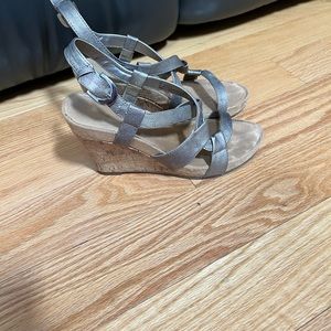 Aerosoles champagne cork hill strappy sandal